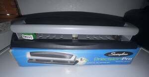 Swingline PrecisionPro Desktop Punch 74037